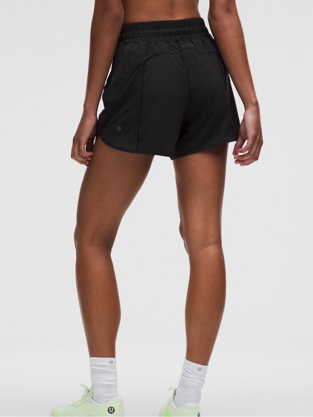 Lululemon track that mid rise lined short 5 inch - Picture 3 of 6